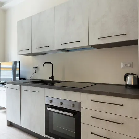 Repubblica Modern Flat